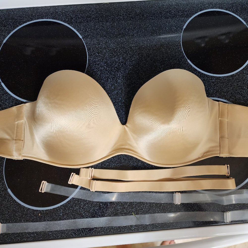 Cacique© by Lane Bryant Beige Strapless Bra Size 42DDD Perfect Condition